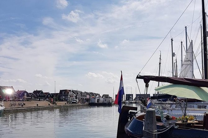 Zaanse Schans and Volendam Private Tour – Clogs, Cheese and More - Henri Willig cheese farm: Jersey cows, robotic milking, and tasting