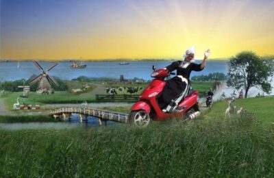 Zaanse Schans: Windmills, Clogs & Cheese by Electric Scooter - Why Zaanse Schans feels better on an electric scooter