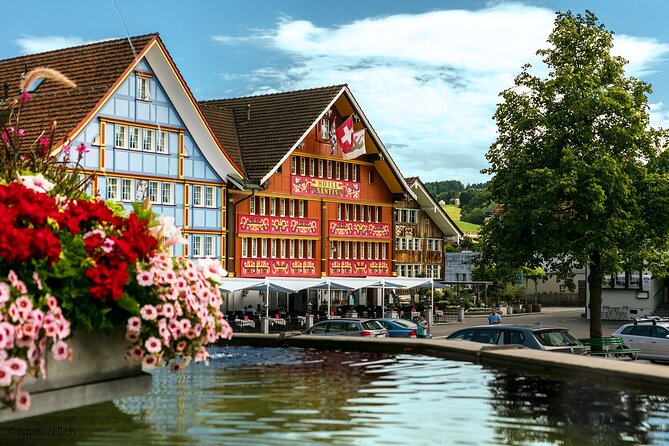 Zurich: Chocolarium and Appenzeller Schaukäserei Tour - Appenzell village time: painted charm, photo time, and Sunday closures
